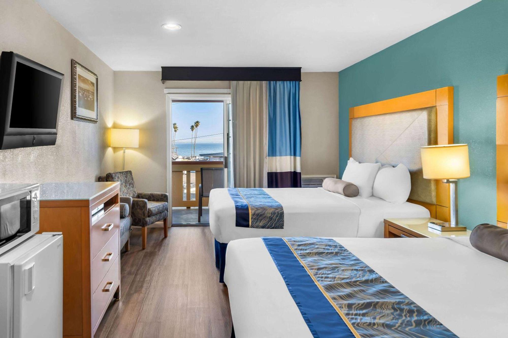 Howard Johnson By Wyndham Santa Cruz Beach Boardwalk Exterior foto