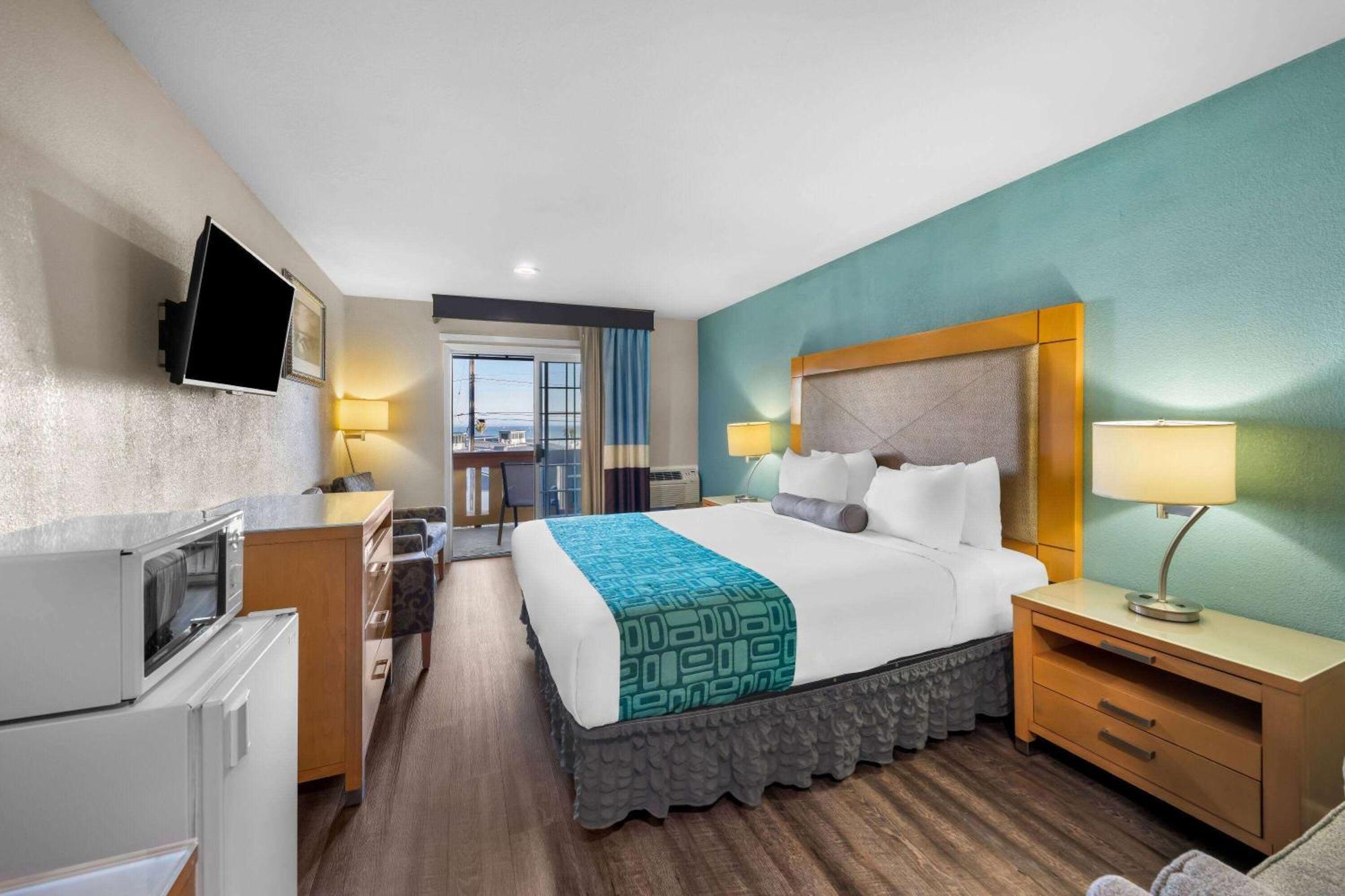 Howard Johnson By Wyndham Santa Cruz Beach Boardwalk Exterior foto